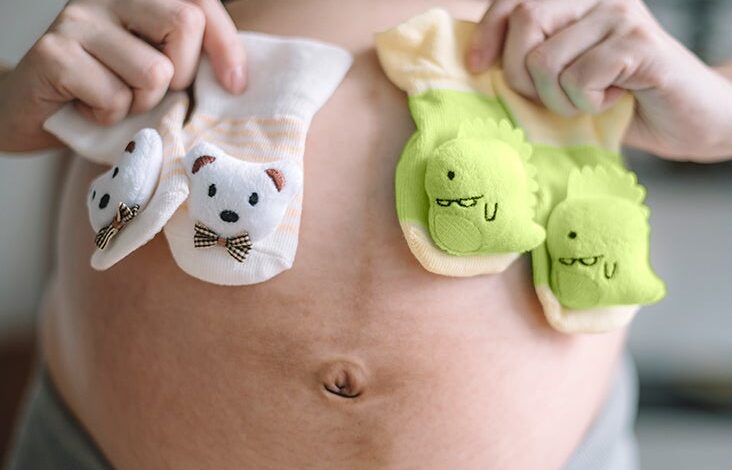 twin pregnancies socks thumb