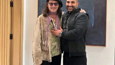 أحمد سعد مع جوني ديب ، أحمد سعد : نورت بيت أخوك ..