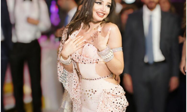 الراقصة جوهرة ، عمرها ، اسمها الحقيقي ، جنسيتها