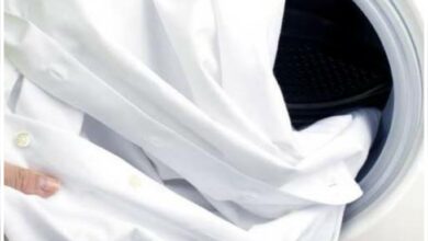 طريقة تنظيف الملابس البيضاء في المنزل