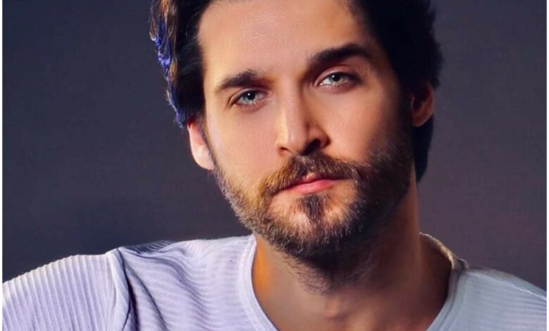 من هو فارس ياغي ، عمره ، جنسيته ، زوجته ، أعماله