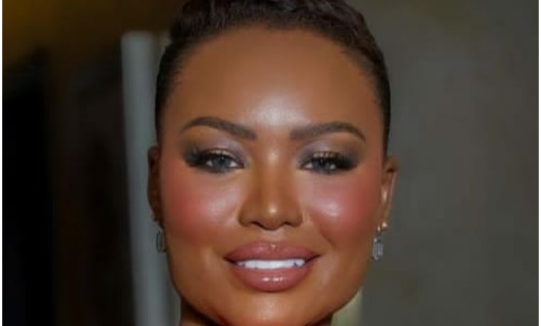 من هي خديجة معاذ ، عمرها ، جنسيتها ، زوجها ، معلومات عنها