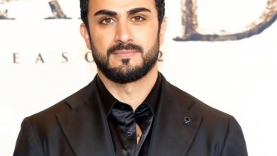 من هو إلكسندر علوم، عمره، زوجته، أعماله