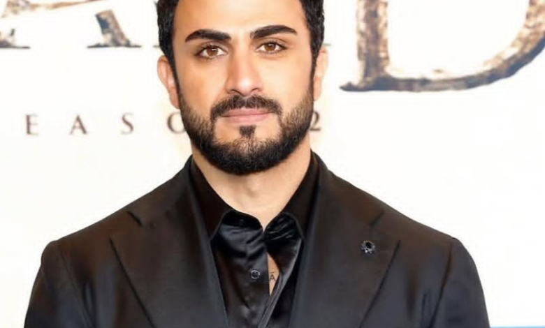 من هو إلكسندر علوم، عمره، زوجته، أعماله