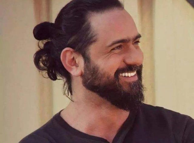 من هو عمرو المهدي، عمره، زوجته، أعماله